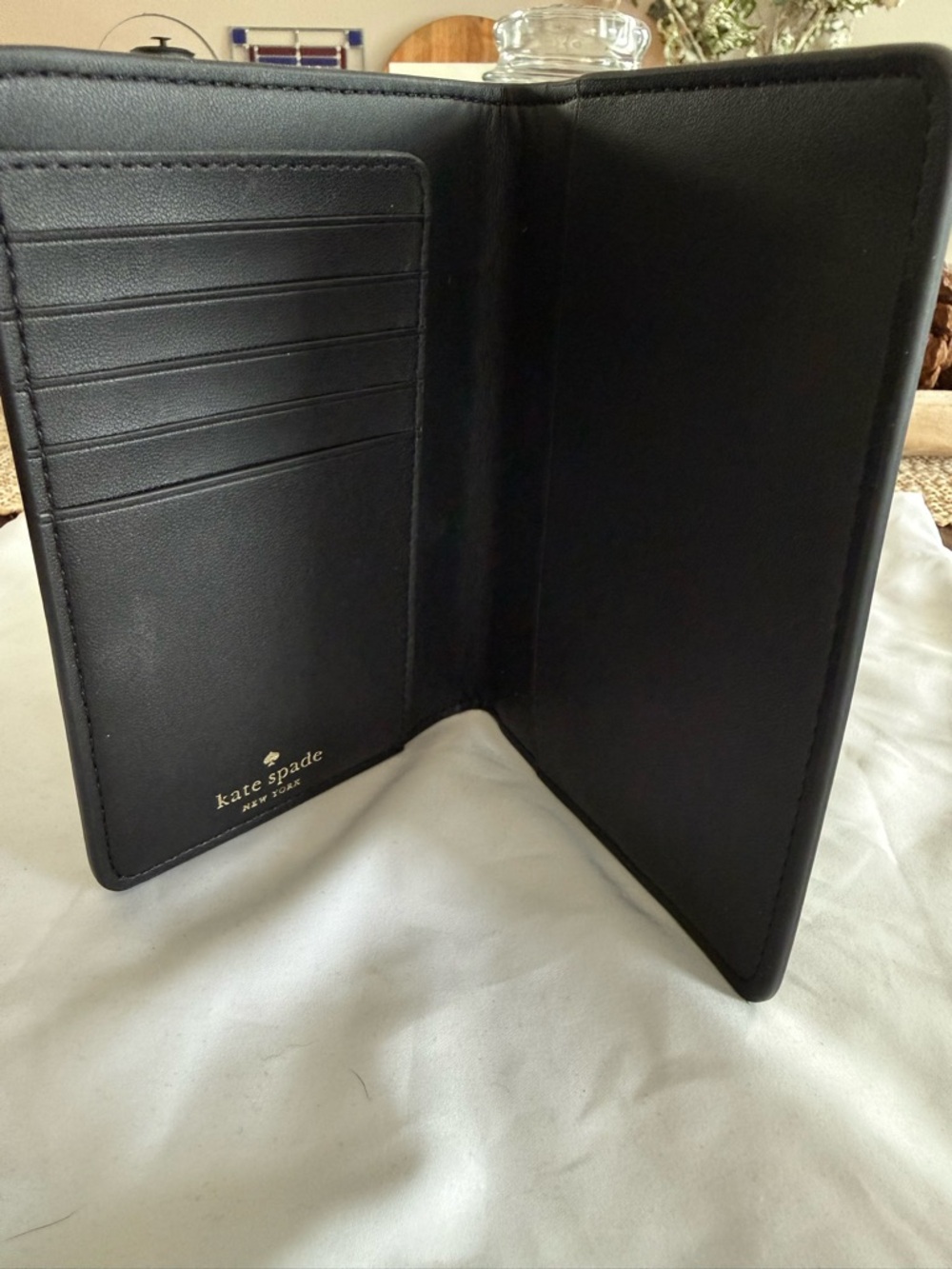 kate spade Black Leather Travel Passport Holder with Gold Logo - Picture 3 of 3